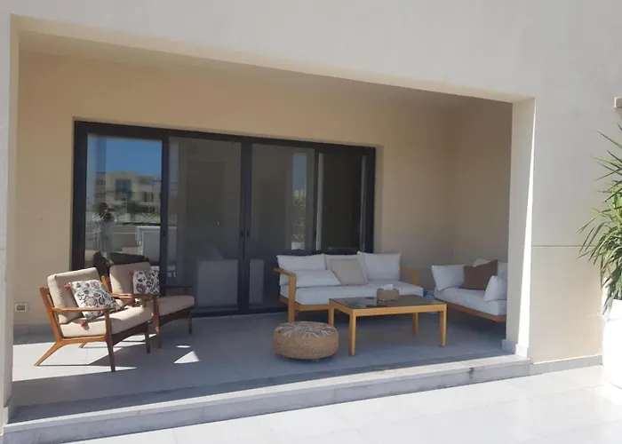 Fanadir Marina 2br Gf • Stunning View *